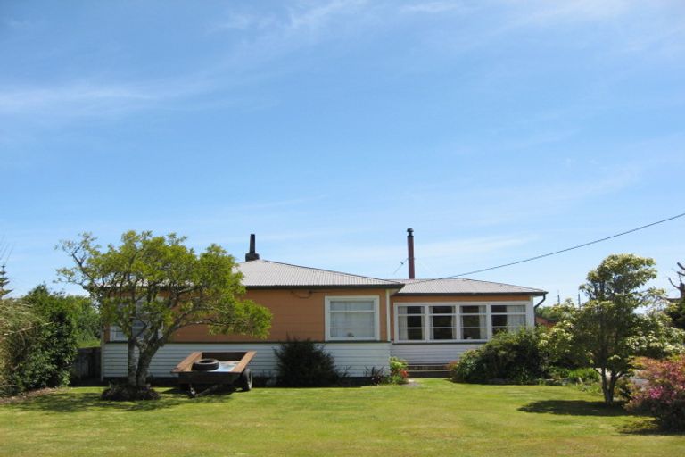 Photo of property in 21 Stafford Street, Westport, 7892