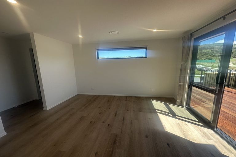 Photo of property in 77 Drysdale Road, Jacks Point, 9371