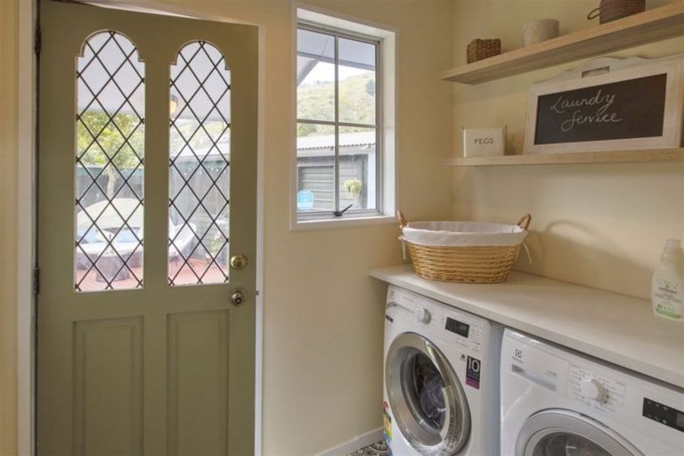 Photo of property in 35 Campbell Street, Sumner, Christchurch, 8081