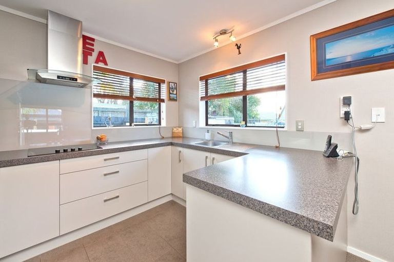 Photo of property in 284a Queen Street, Pukekohe, 2120