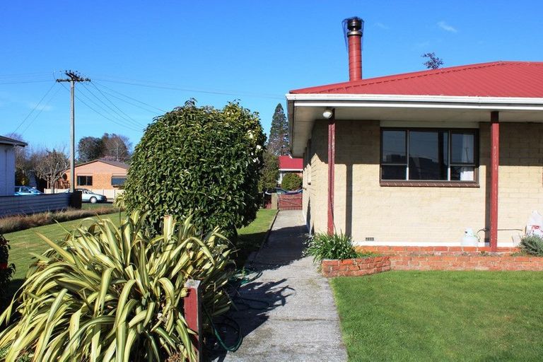 Photo of property in 46 Lanark Street, Balclutha, 9230