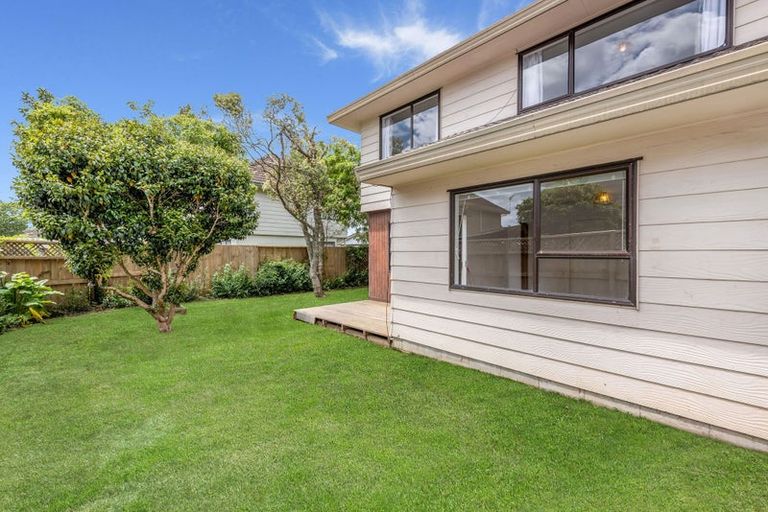 Photo of property in 1/278 Birkdale Road, Birkdale, Auckland, 0626