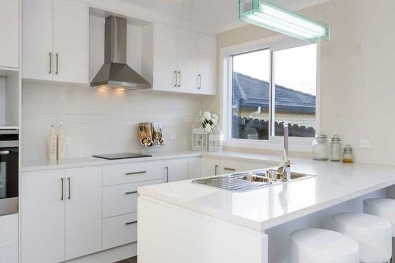 Photo of property in 125b Sturges Road, Henderson, Auckland, 0612