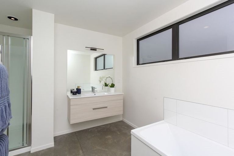 Photo of property in 13 Desmond Place, Bell Block, New Plymouth, 4312