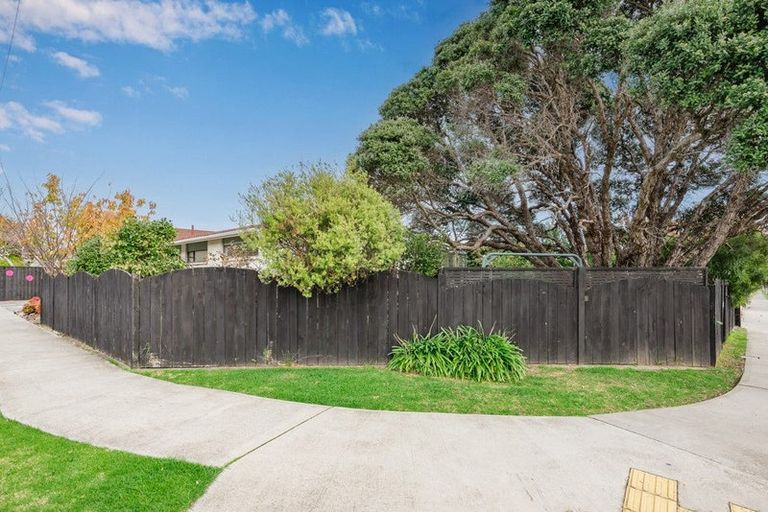 Photo of property in 30 Rimu Street, Waikanae, 5036