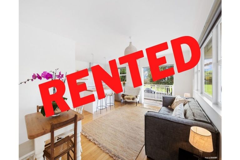 Photo of property in 1/45 Vauxhall Road, Devonport, Auckland, 0624