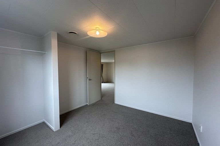 Photo of property in 11 Uenuku Place, Waitara, 4320