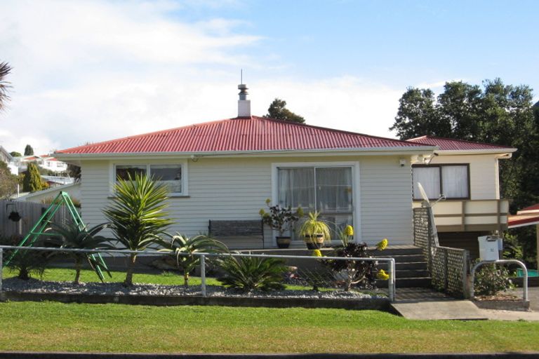 Photo of property in 12 Tuatara Drive, Te Kamo, Whangarei, 0112