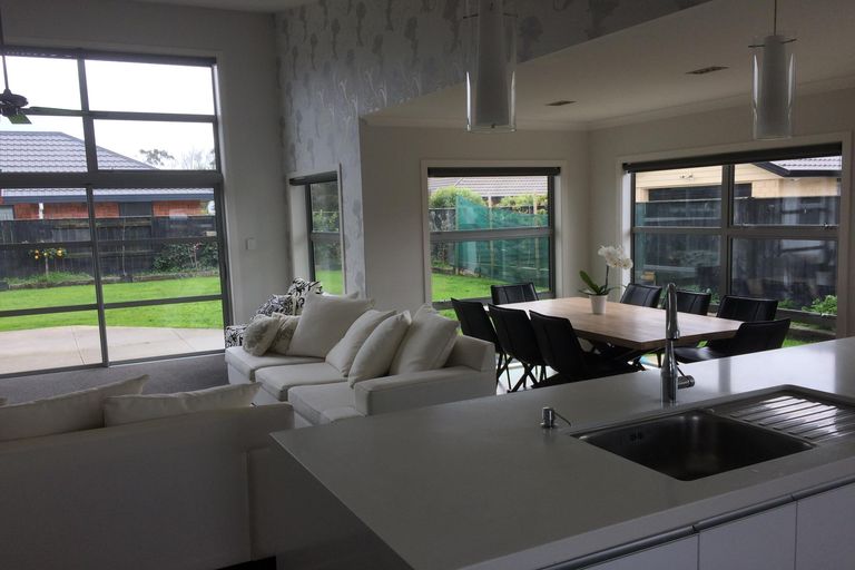 Photo of property in 83 Rosalie Terrace, Kelvin Grove, Palmerston North, 4414