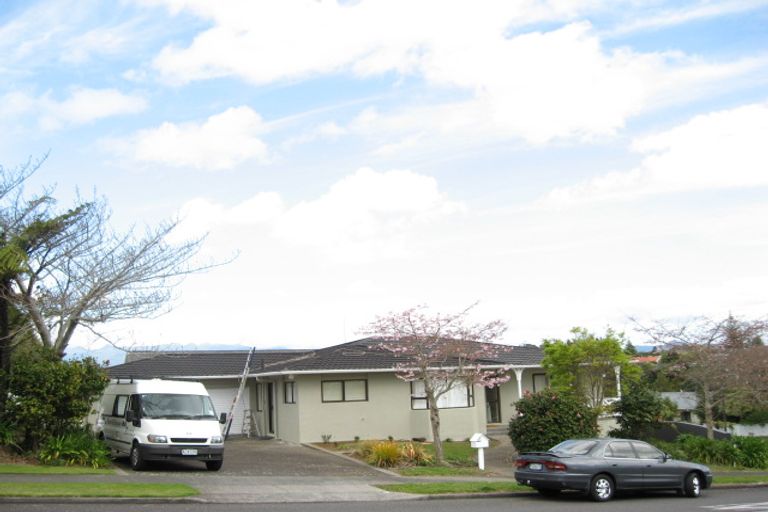 Photo of property in 32 Branch Road, Highlands Park, New Plymouth, 4312