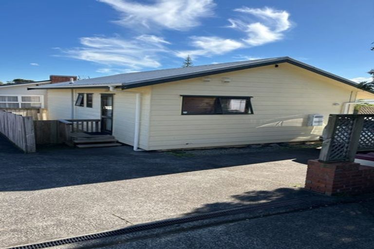 Photo of property in 1/137 Rosier Road, Glen Eden, Auckland, 0602