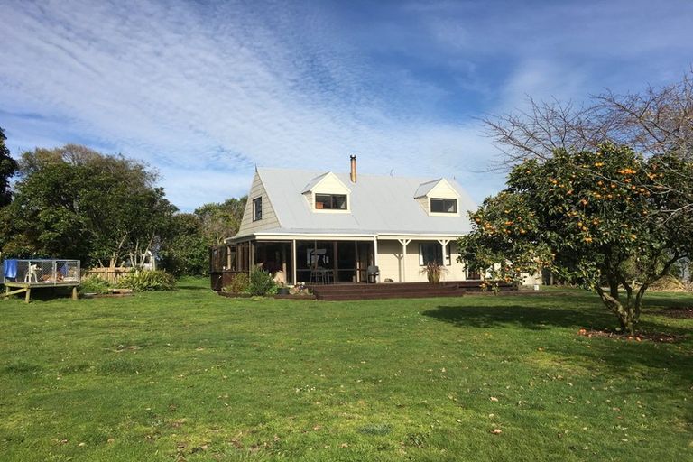 Photo of property in 557 Inland Road North, Onaero, Waitara, 4383