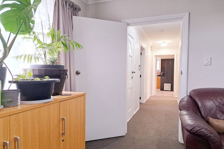 Photo of property in 410 Fergusson Drive, Heretaunga, Upper Hutt, 5018