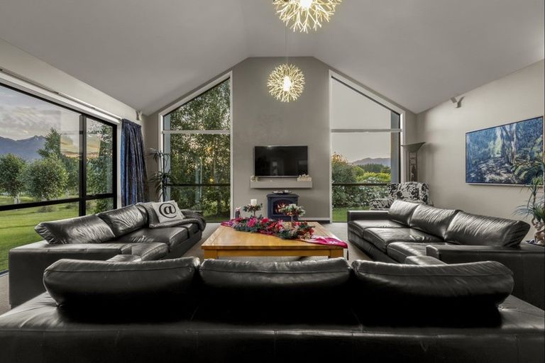 Photo of property in Butel Park, 133 Essex Avenue, Arrowtown, 9302