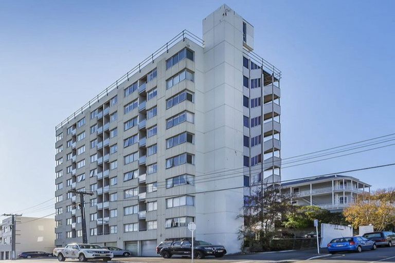 Photo of property in 131 Brougham Street, Mount Victoria, Wellington, 6011