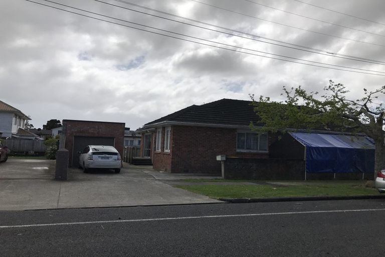 Photo of property in 1 Milton Road, Papatoetoe, Auckland, 2024