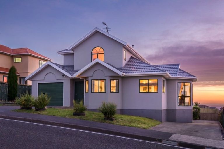 Photo of property in 7 Murchison Street, Island Bay, Wellington, 6023