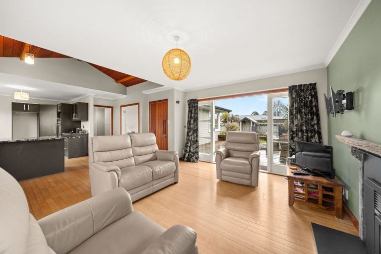 Photo of property in 22 Humphries Street, Greytown, 5712