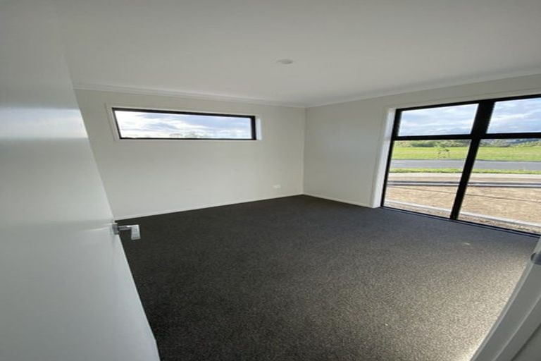 Photo of property in 38 Hammick Crescent, Pyes Pa, Tauranga, 3112