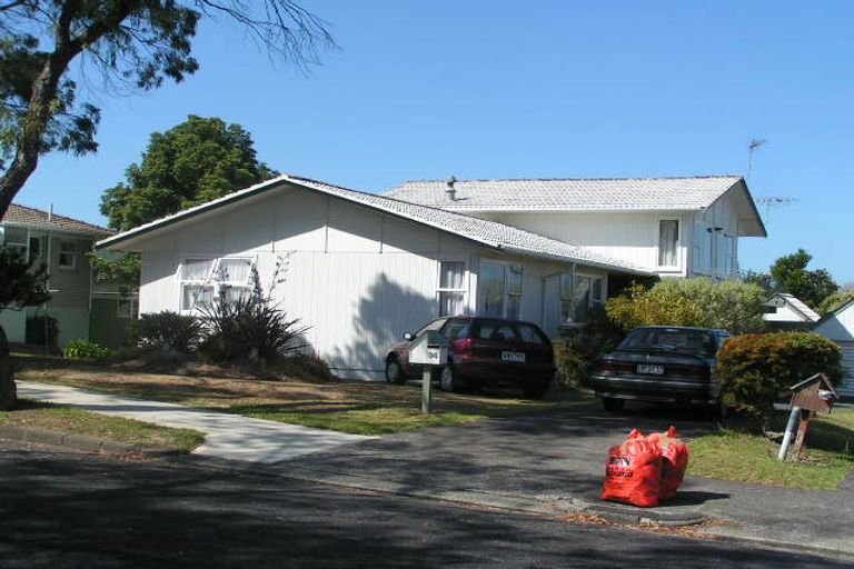 Photo of property in 34 Knightsbridge Drive, Forrest Hill, Auckland, 0620