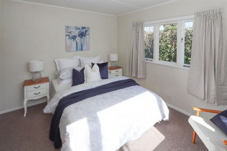Photo of property in 14 Charles Road, Hannahs Bay, Rotorua, 3010