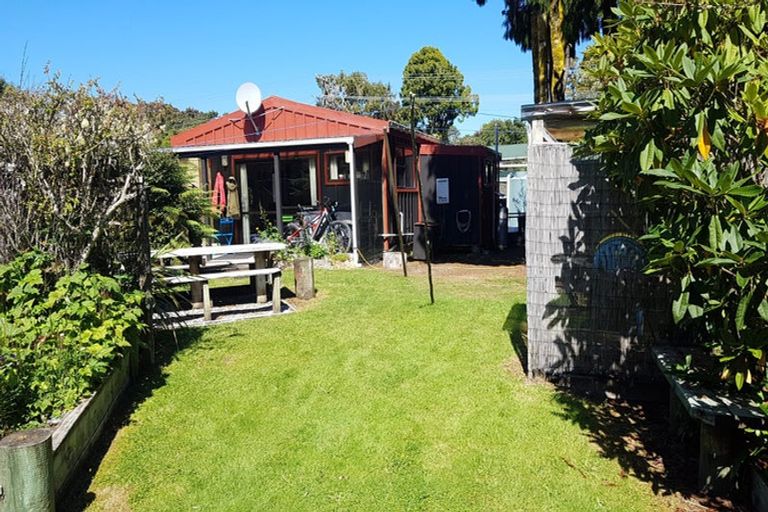 Photo of property in 10 Miro Crescent, Halfmoon Bay / Oban, Stewart Island, 9818