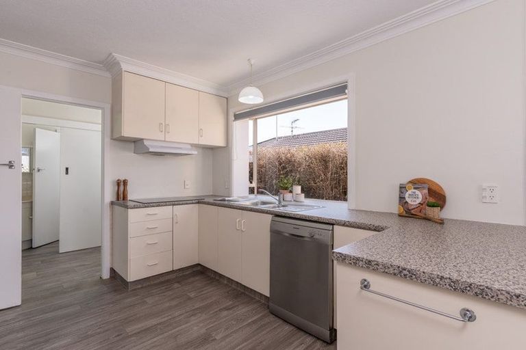 Photo of property in 26 New Brighton Road, Shirley, Christchurch, 8061