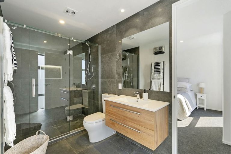 Photo of property in 43 Repton Street, Merivale, Christchurch, 8014