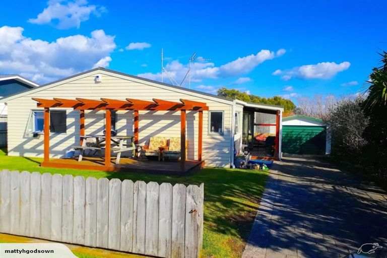 Photo of property in 354 Pukehina Parade, Pukehina, Te Puke, 3189