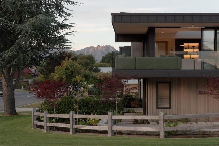 Photo of property in 108 Aubrey Road, Wanaka, 9305