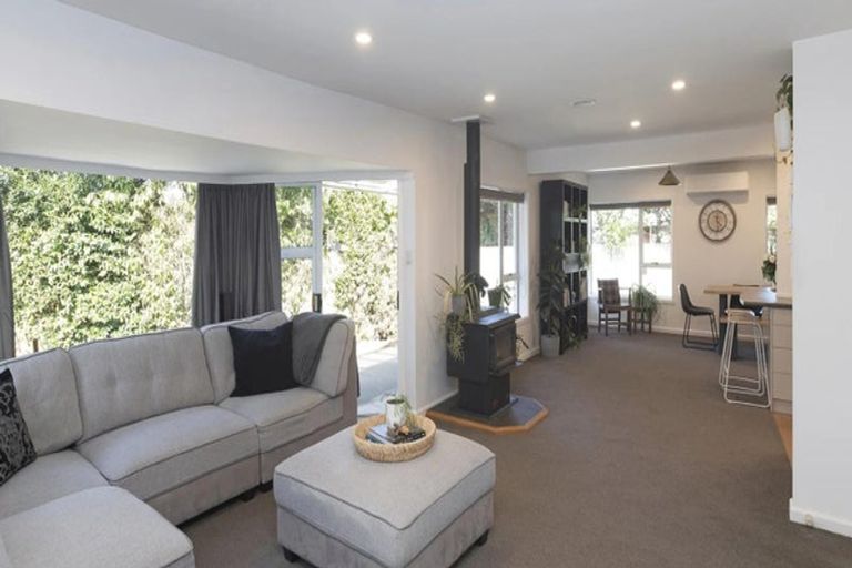 Photo of property in 76 Isleworth Road, Bishopdale, Christchurch, 8053