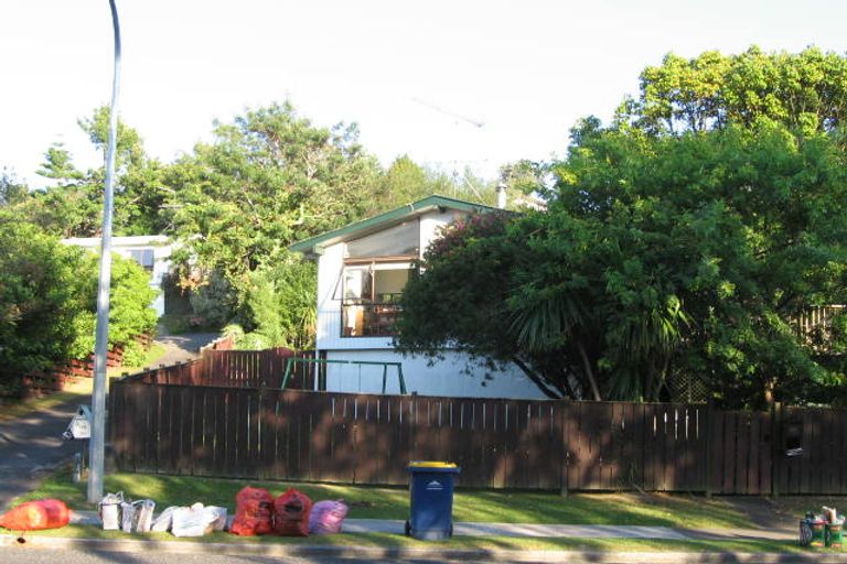 Photo of property in 68 Oaktree Avenue, Browns Bay, Auckland, 0630