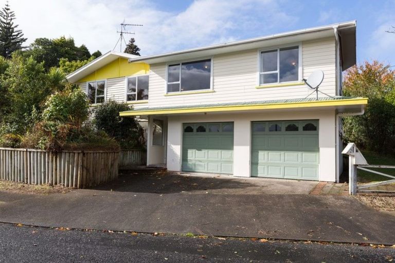 Photo of property in 2 Wayne Place, Ferndale, New Plymouth, 4310