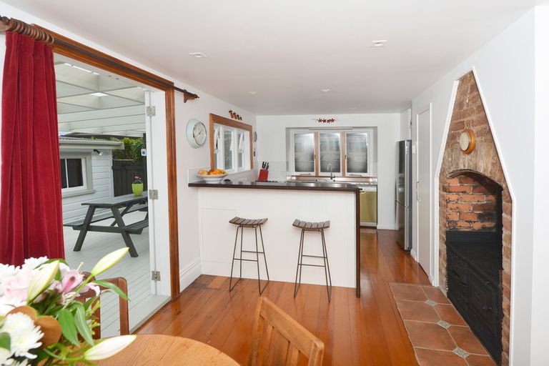 Photo of property in 6 Shortland Street, Regent, Whangarei, 0112