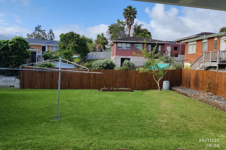 Photo of property in 25 Pooley Street, Pakuranga Heights, Auckland, 2010