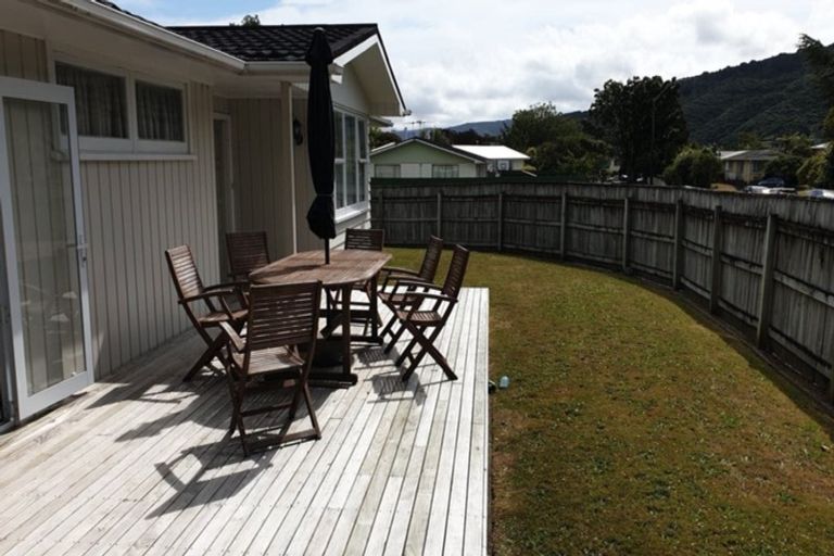 Photo of property in 58 California Drive, Totara Park, Upper Hutt, 5018