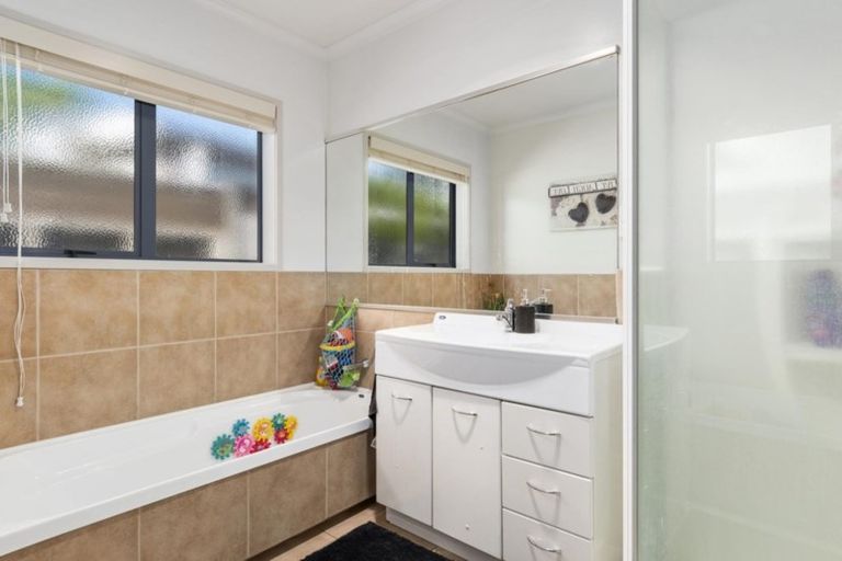 Photo of property in 45 Lisa Place, Brookfield, Tauranga, 3110