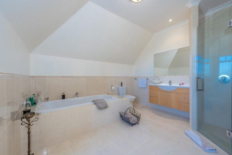 Photo of property in 352 Lake View Drive, Karapiro, Cambridge, 3494