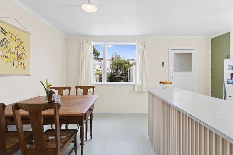 Photo of property in 6 Yule Street, Kilbirnie, Wellington, 6022