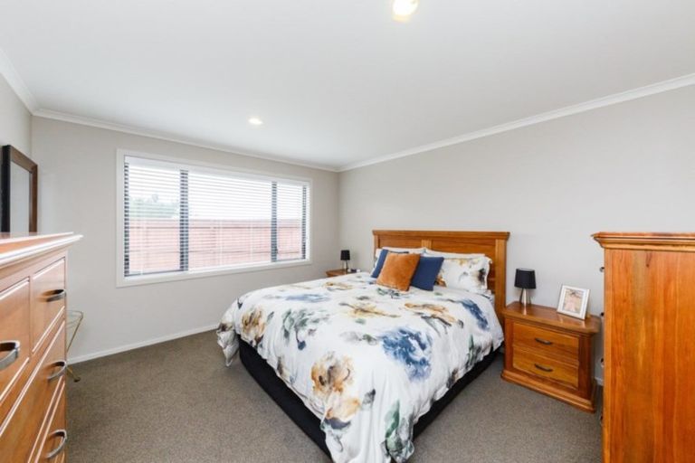 Photo of property in 4 Levi Place, Kelvin Grove, Palmerston North, 4414