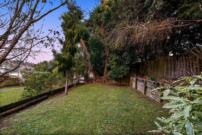 Photo of property in 14 Bellringer Road, Massey, Auckland, 0614