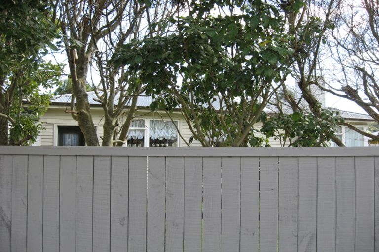 Photo of property in 36 Peel Place, Wainuiomata, Lower Hutt, 5014
