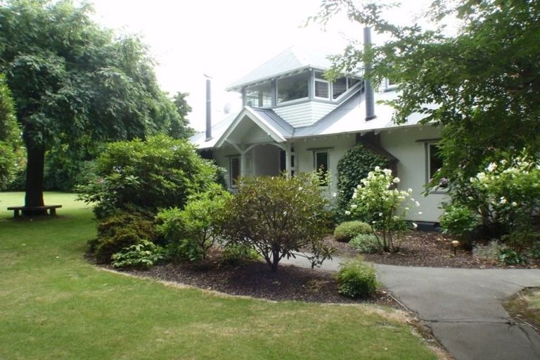 Photo of property in 186 Fendalton Road, Fendalton, Christchurch, 8052
