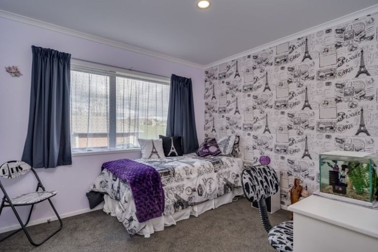 Photo of property in 105 Falcon Drive, Welcome Bay, Tauranga, 3112