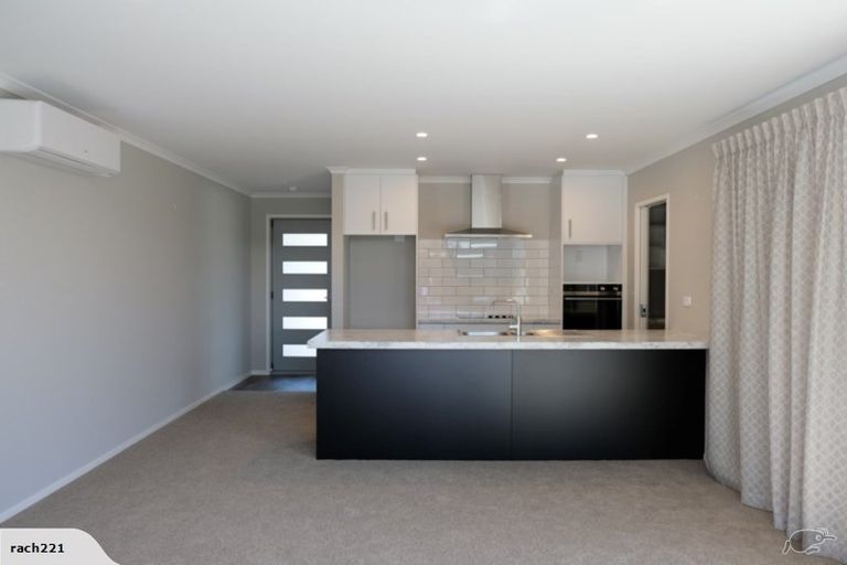 Photo of property in 104 Whakaturou Crescent, Pyes Pa, Tauranga, 3112