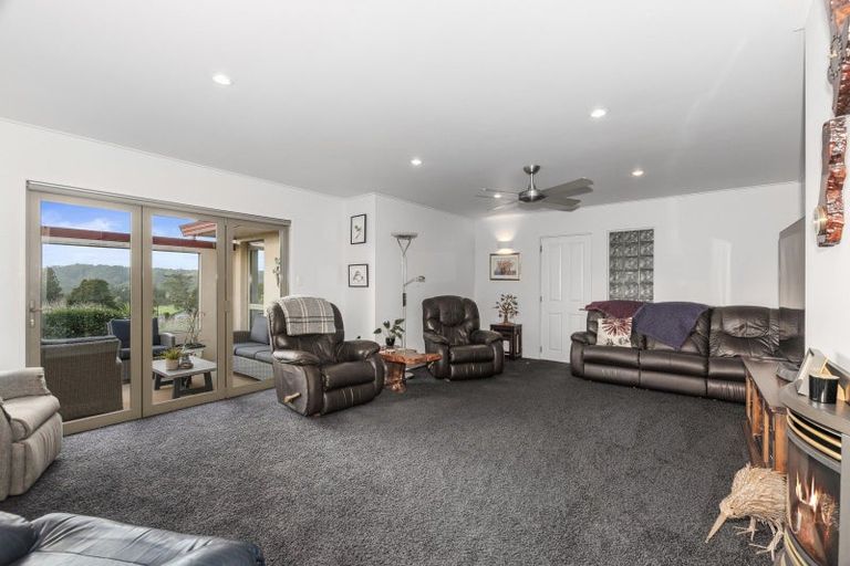 Photo of property in 11 Logan Cameron Road, Kauri, Kamo, 0185