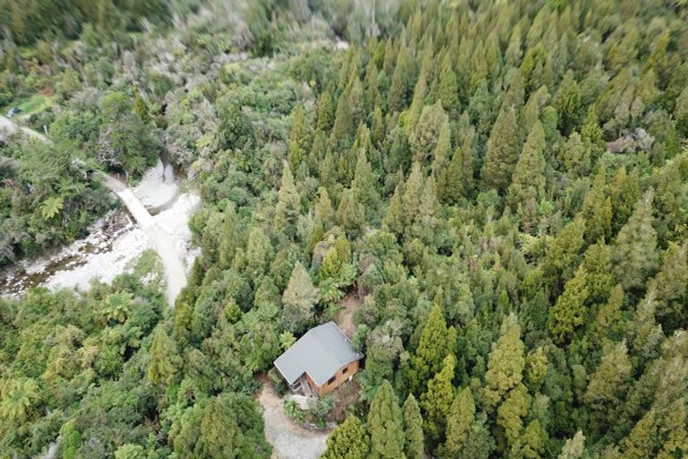 Photo of property in 304 Mokihinui Preserve, Seddonville, Westport, 7891