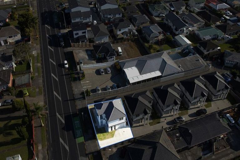 Photo of property in 69a Great South Road, Manurewa, Auckland, 2102