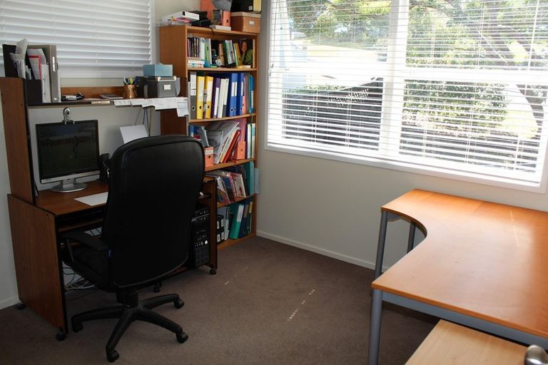 Photo of property in 23 Eastcliffe Road, Castor Bay, Auckland, 0620