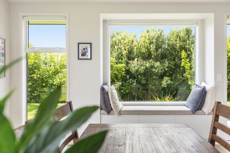 Photo of property in 15 Louise Drive, Ohauiti, Tauranga, 3112